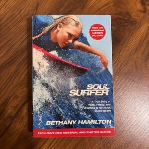 3/$20 📚 Soul Surfer, Bethany Hamilton True Story Paperback